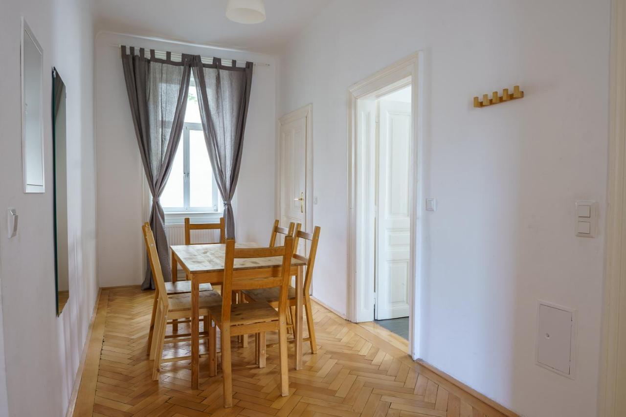 Central Living Apartments - Schoenbrunn Вена Экстерьер фото